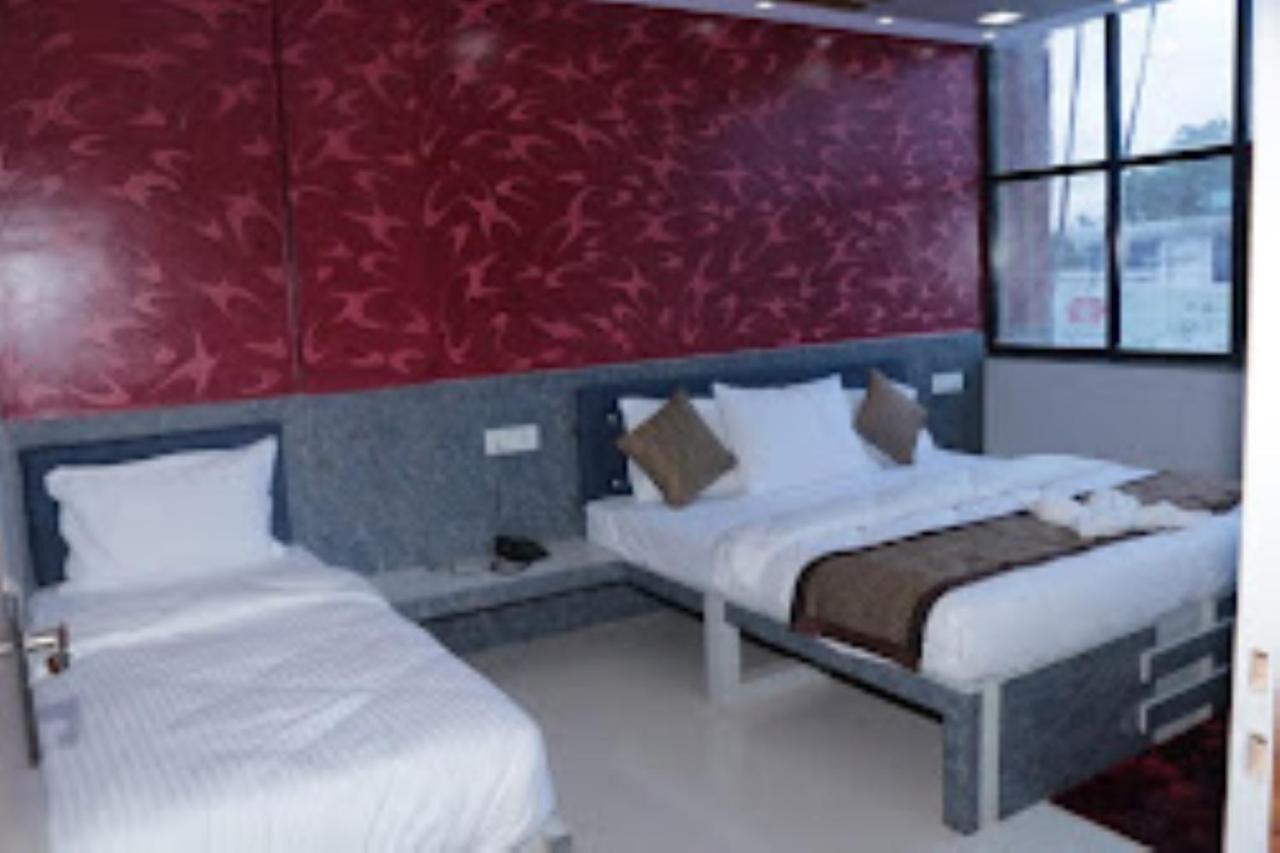 Hotel Sainath, Chhindwāra Buitenkant foto