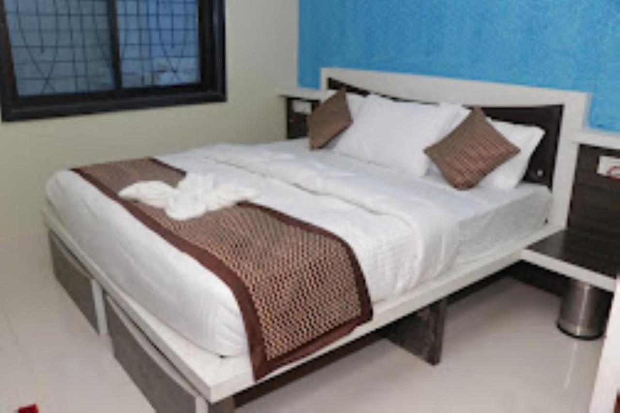 Hotel Sainath, Chhindwāra Buitenkant foto